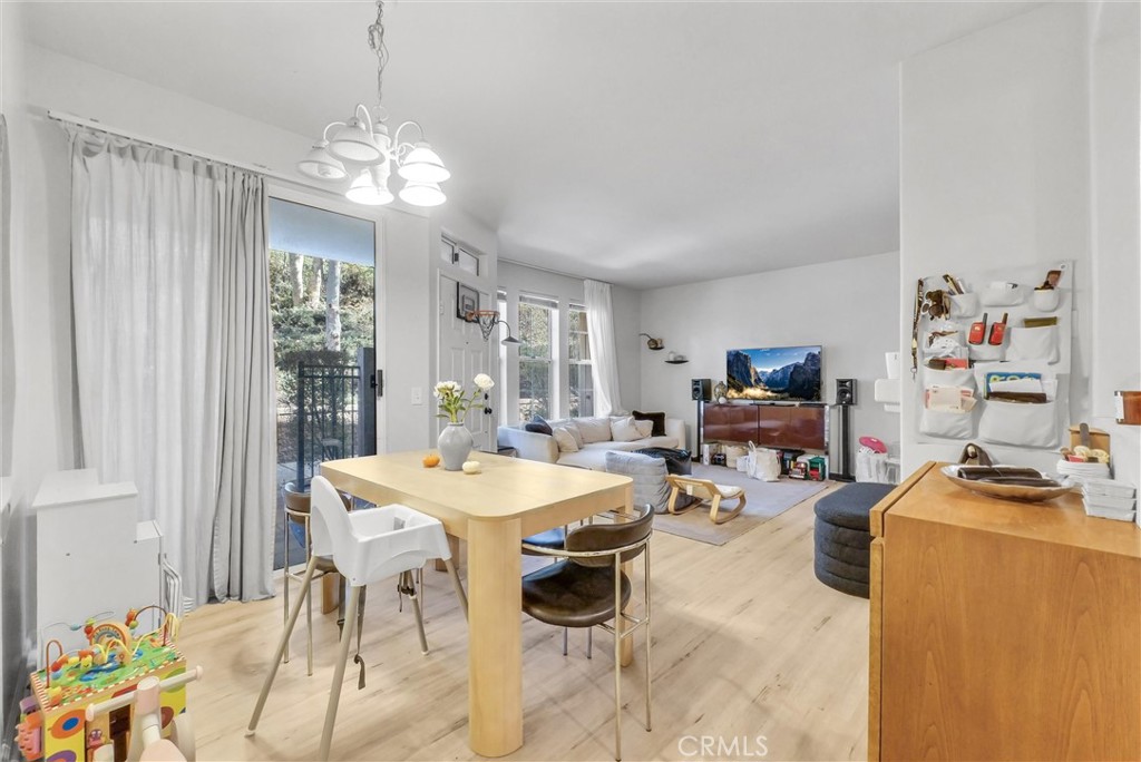 MLS #OC25254293 image #4