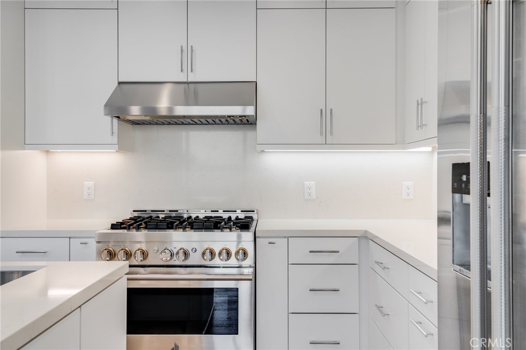 MLS #OC25254319 image #13