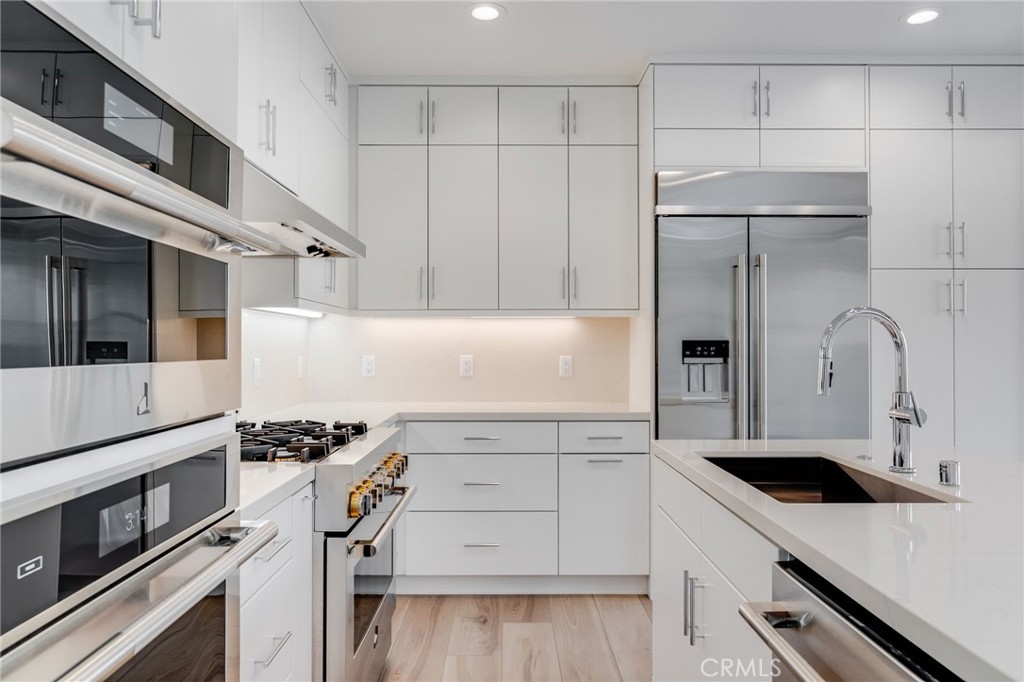 MLS #OC25254319 image #14