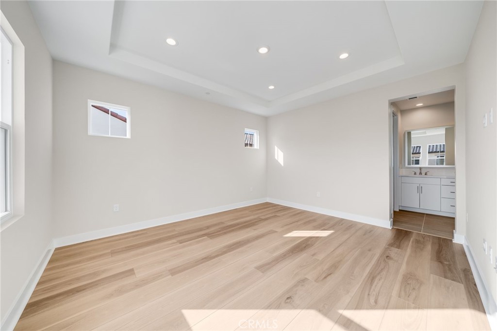 MLS #OC25254319 image #16