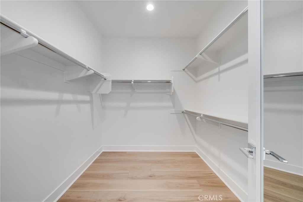 MLS #OC25254319 image #19