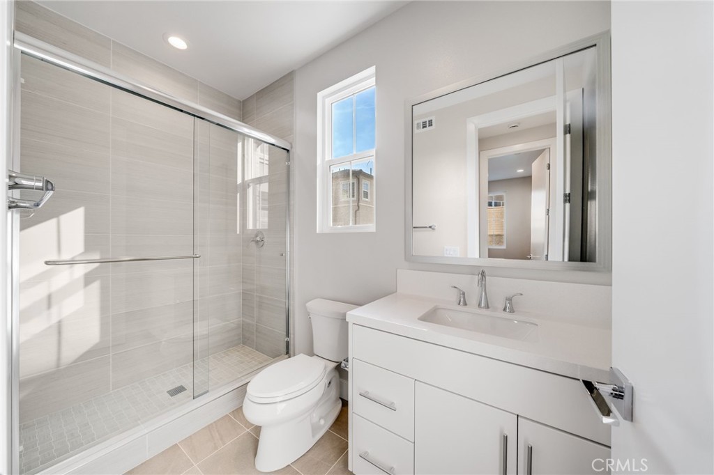 MLS #OC25254319 image #25