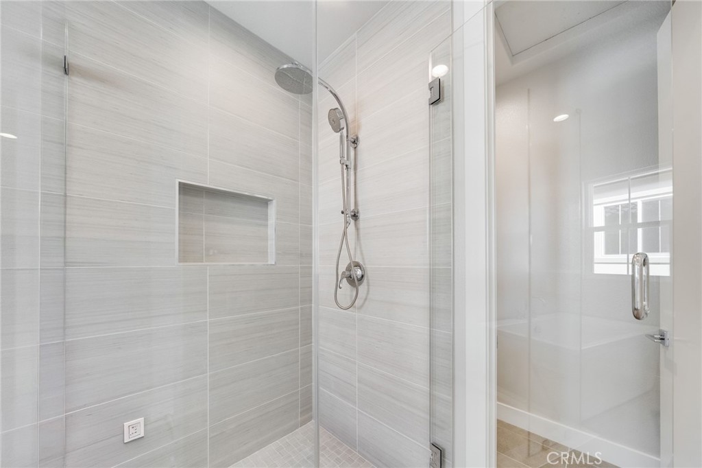 MLS #OC25254319 image #30