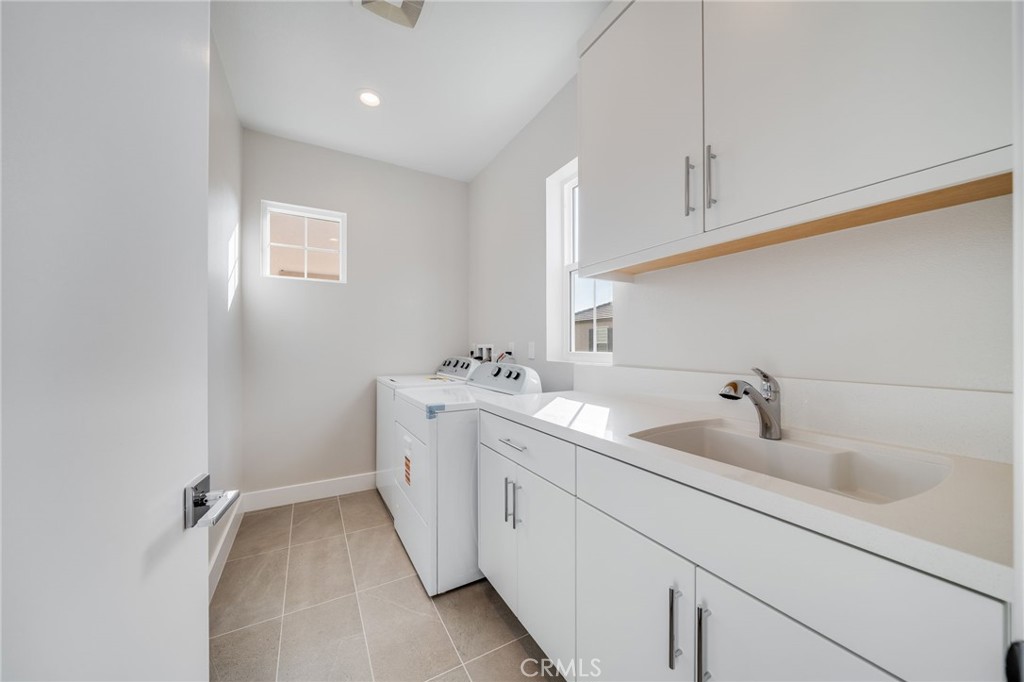 MLS #OC25254319 image #35