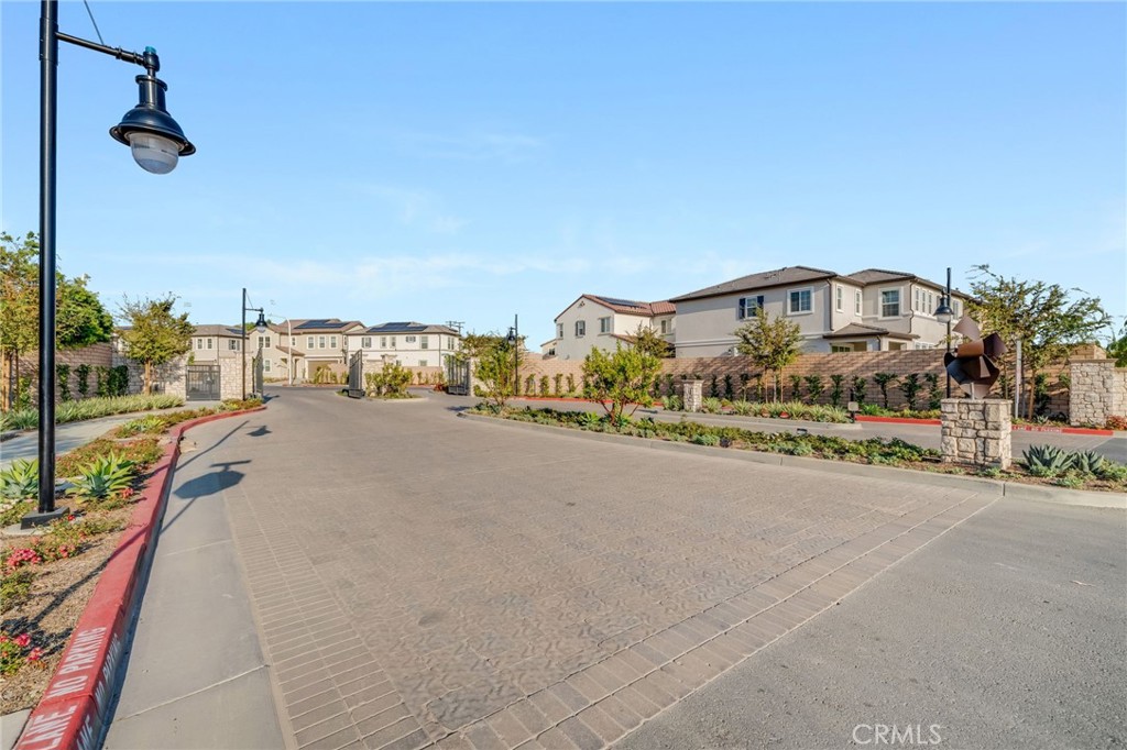 MLS #OC25254319 image #41