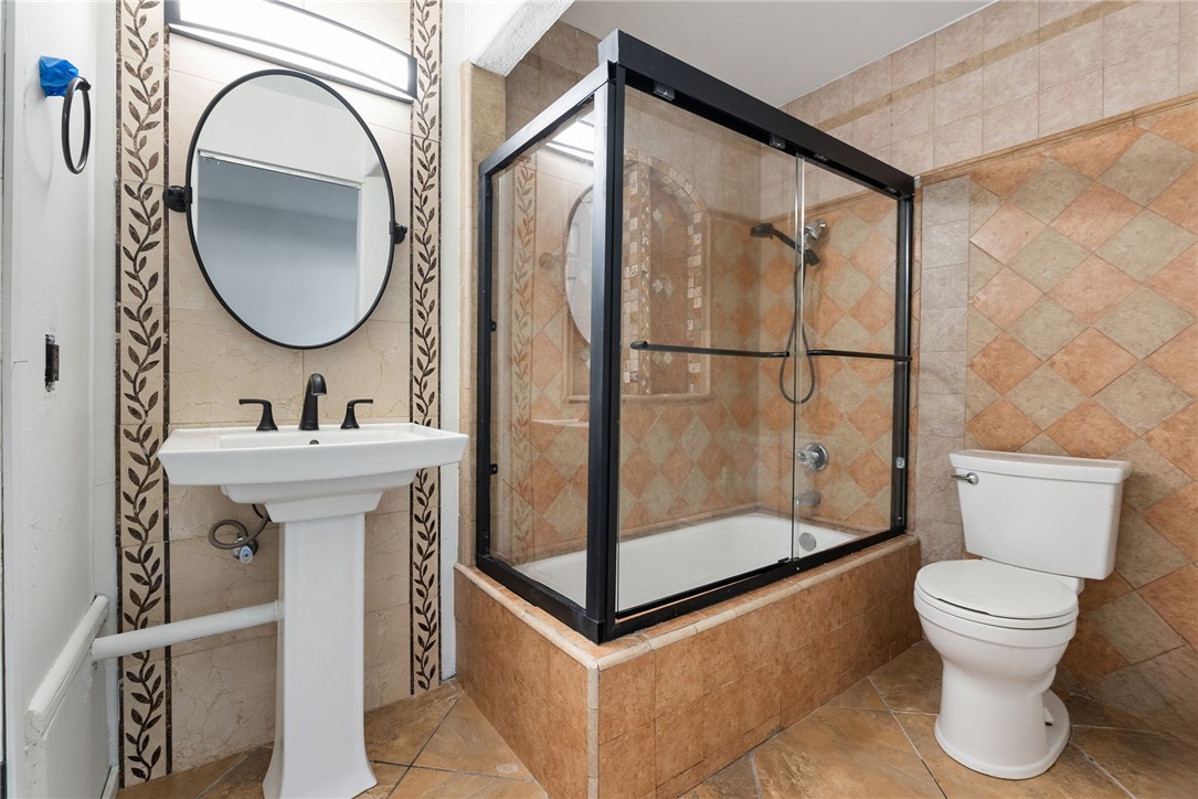 MLS #OC25254343 image #14