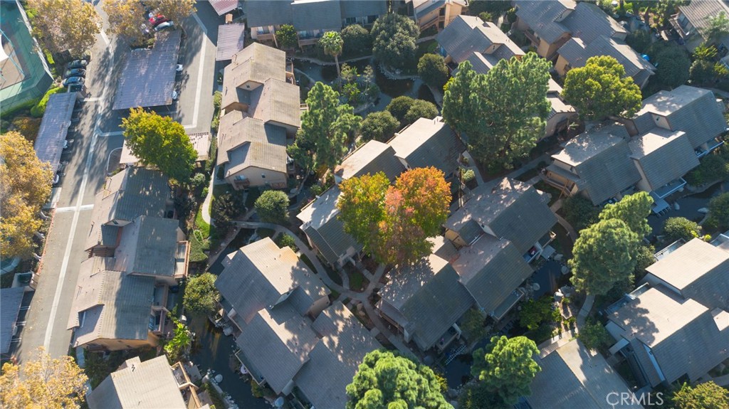 MLS #OC25254343 image #33