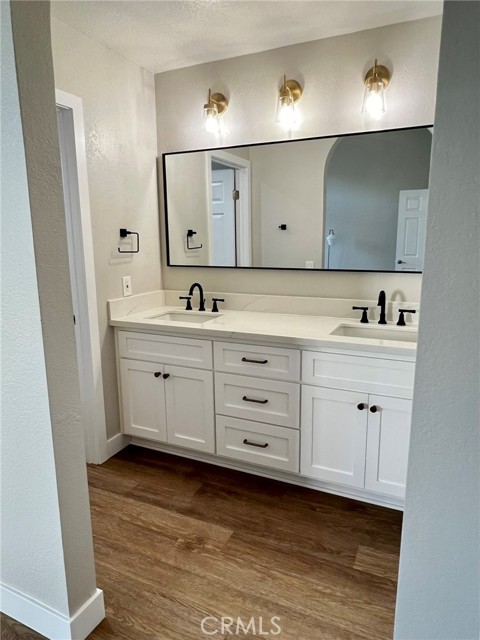 MLS #OC25254346 image #19