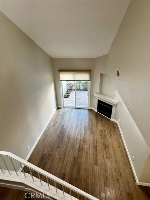 MLS #OC25254346 image #9