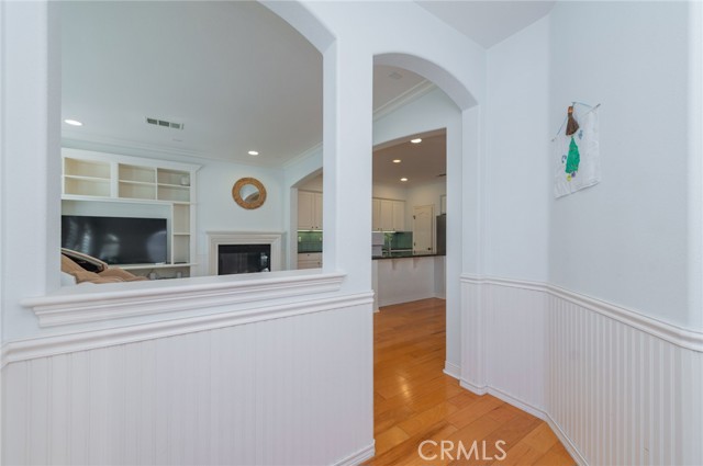 MLS #OC25254348 image #3