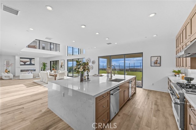 MLS #OC25254359 image #21