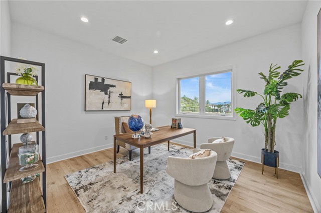 MLS #OC25254359 image #27