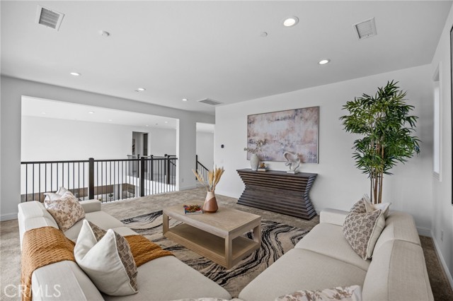 MLS #OC25254359 image #37