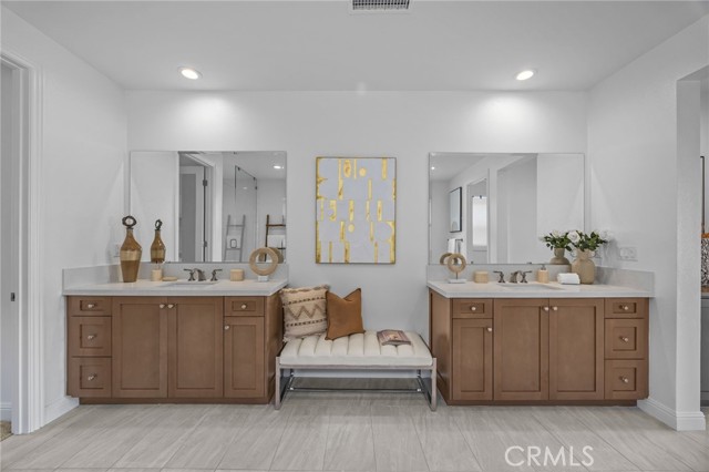 MLS #OC25254359 image #42