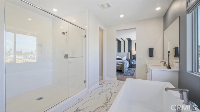 MLS #OC25254383 image #15