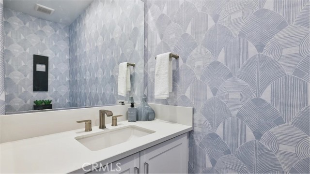 MLS #OC25254383 image #7