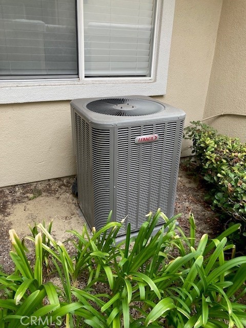 MLS #OC25254403 image #2