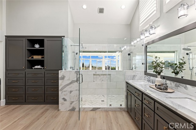 MLS #OC25254461 image #32