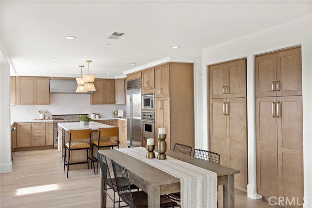 MLS #OC25254461 image #9