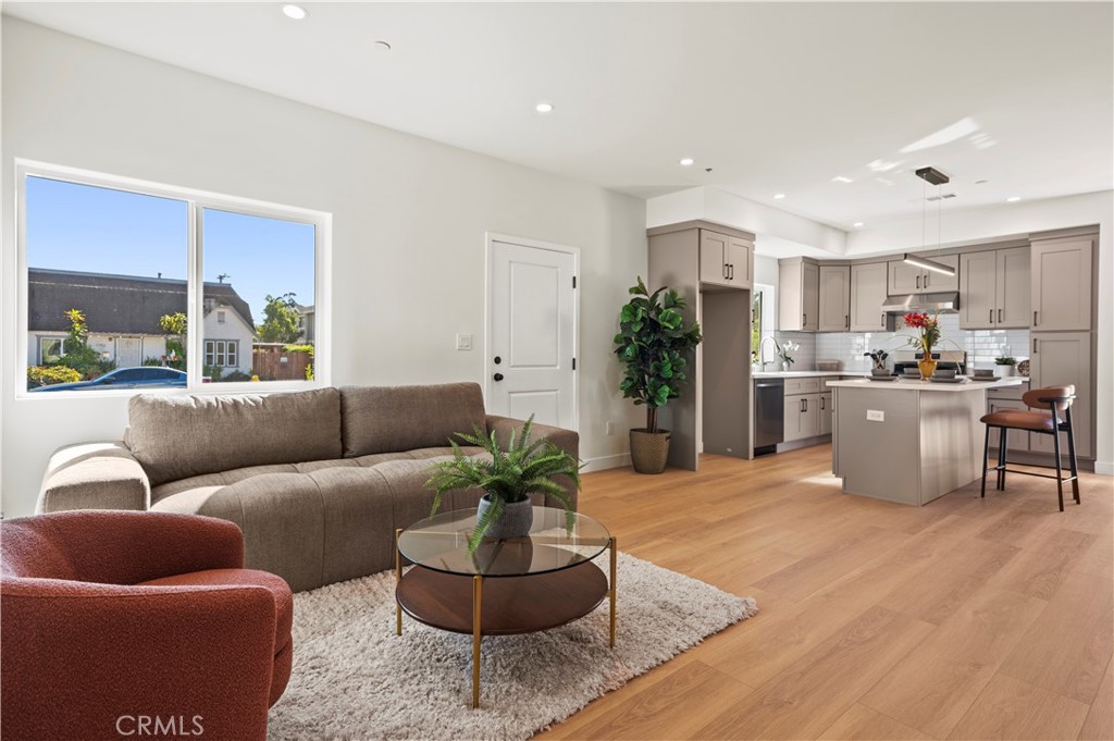 MLS #OC25254469 image #12