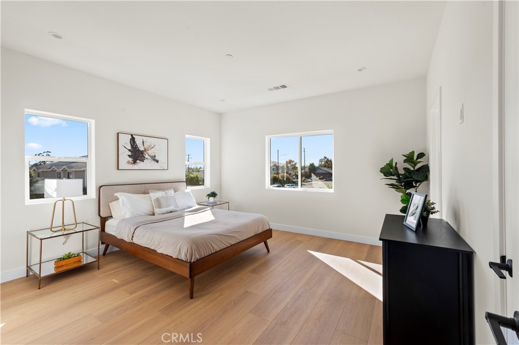 MLS #OC25254469 image #15