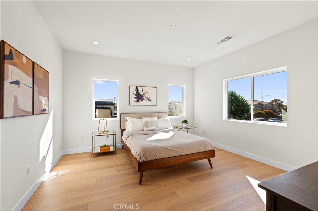 MLS #OC25254469 image #18