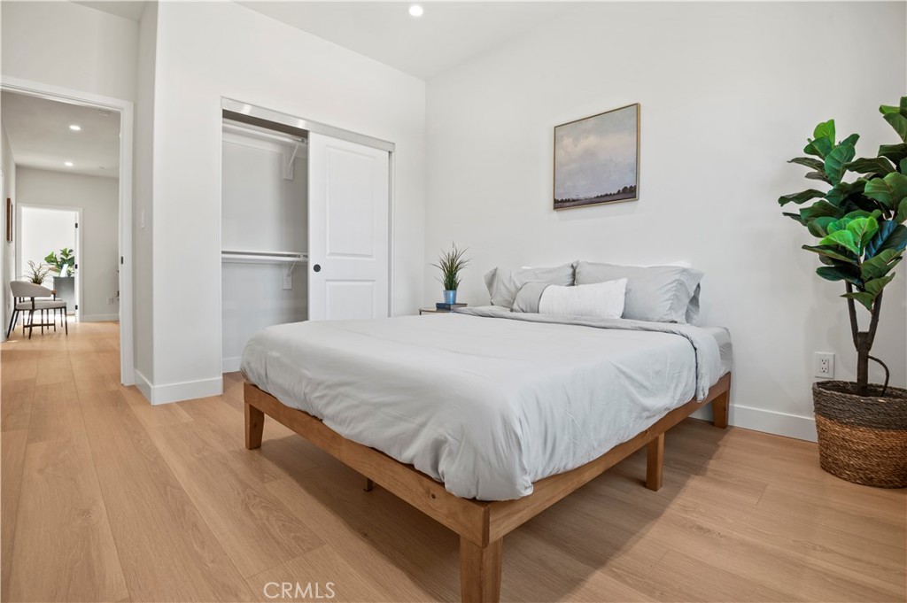 MLS #OC25254469 image #27