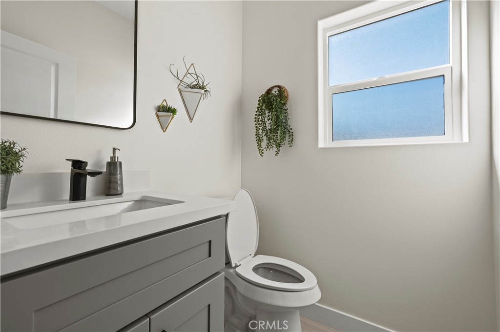 MLS #OC25254469 image #32