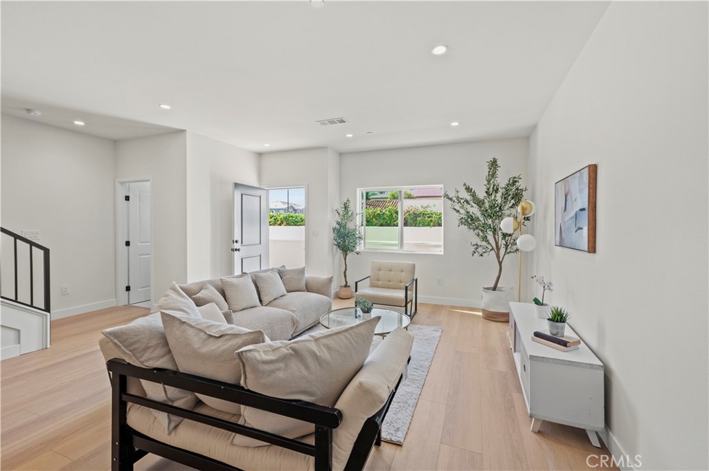 MLS #OC25254469 image #41