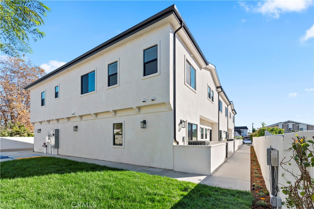 MLS #OC25254469 image #6