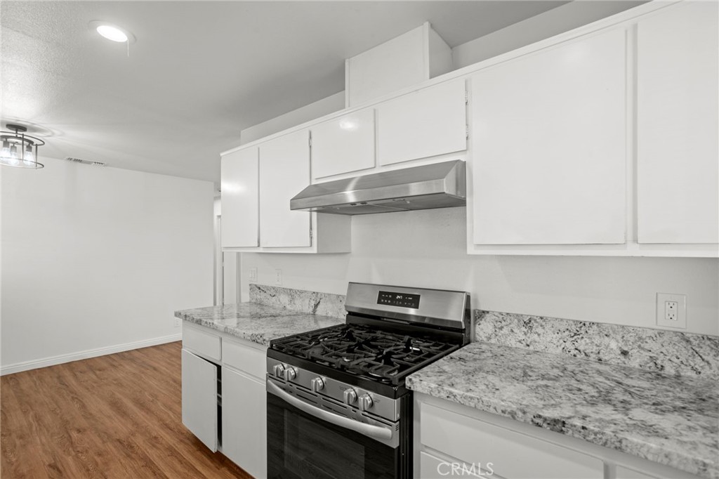 MLS #OC25254490 image #4