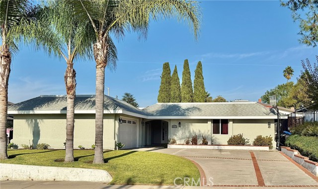 MLS #OC25254515 image #0