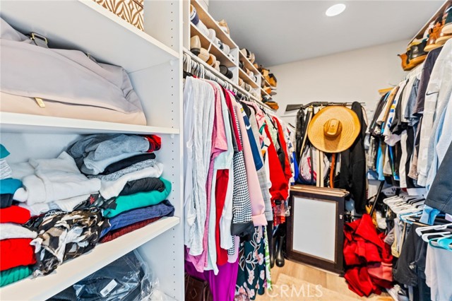 MLS #OC25254515 image #33