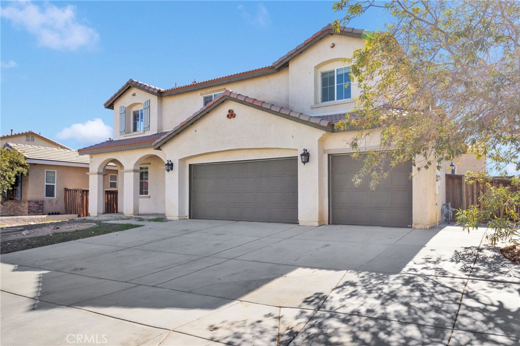 MLS #OC25254605 image #1