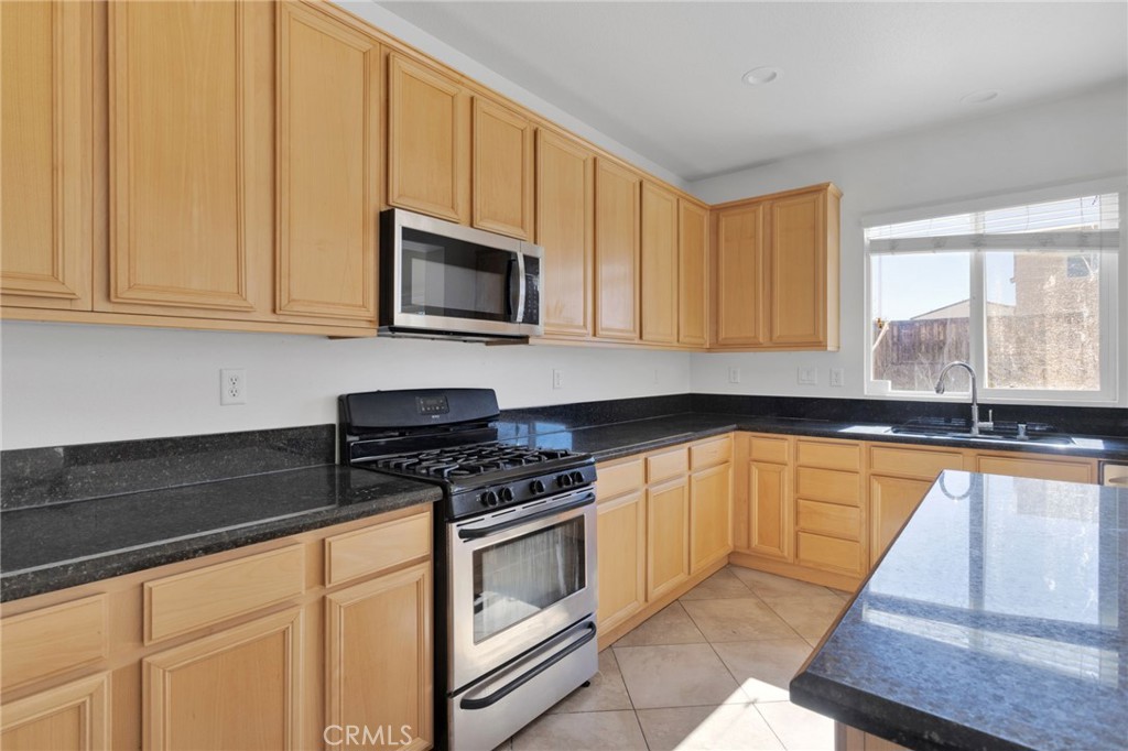 MLS #OC25254605 image #10