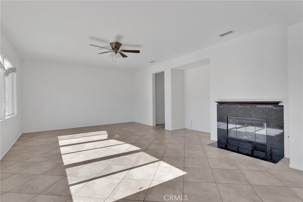 MLS #OC25254605 image #13