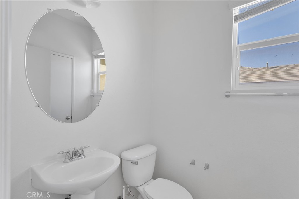 MLS #OC25254605 image #16