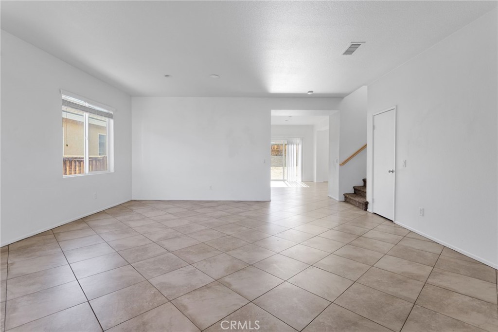 MLS #OC25254605 image #4