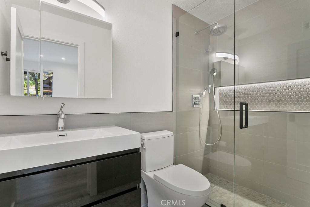 MLS #OC25254672 image #13