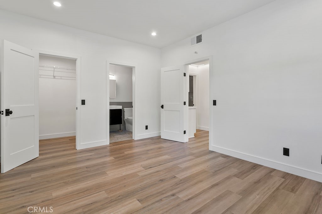 MLS #OC25254672 image #15