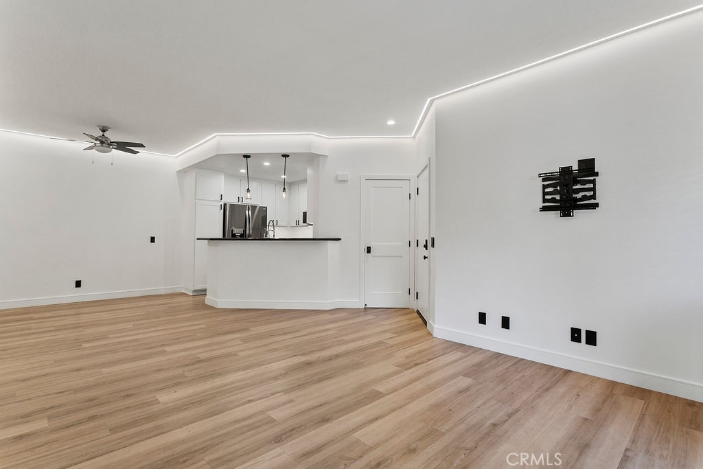 MLS #OC25254672 image #2