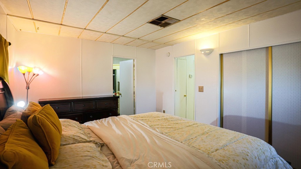 MLS #OC25254675 image #32