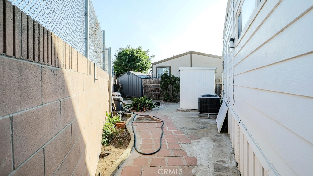 MLS #OC25254675 image #45