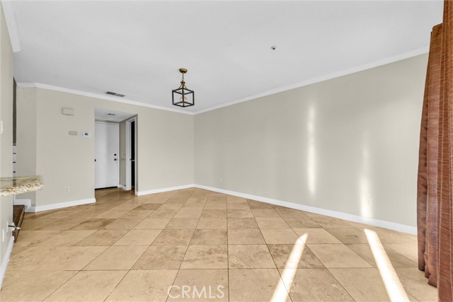 MLS #OC25254722 image #10