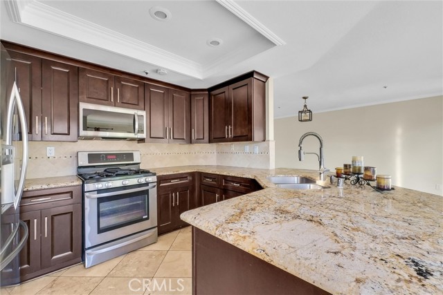 MLS #OC25254722 image #16