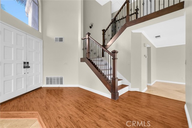 MLS #OC25254722 image #19