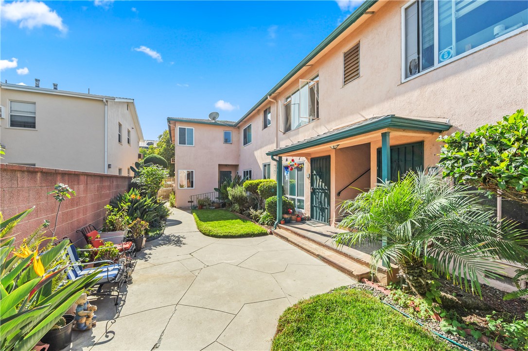 MLS #OC25254724 image #4