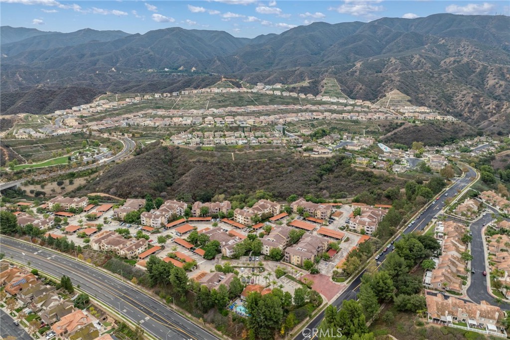 MLS #OC25254752 image #29