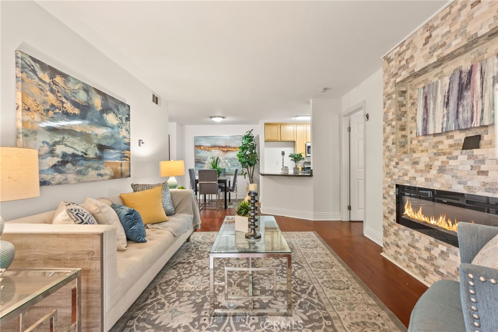 MLS #OC25254752 image #3