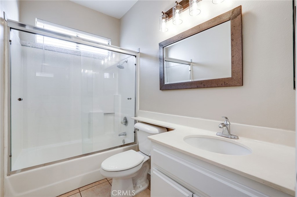 MLS #OC25254786 image #7